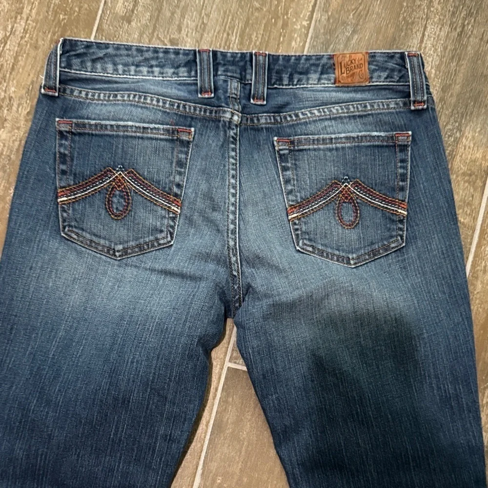 Vintage Lucky Brand Dark Blue Ankle Jeans - Picture 4 of 12